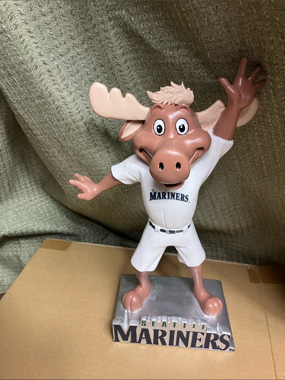 Seattle Mariners Moose Mascot Figurine - White & Tan Fan Decor